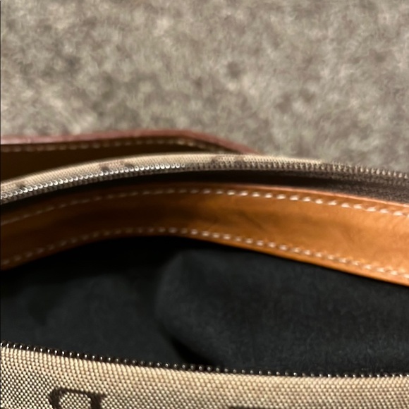Dooney & Bourke Cream and Brown Hobo Shoulder Bag - Picture 6 of 11